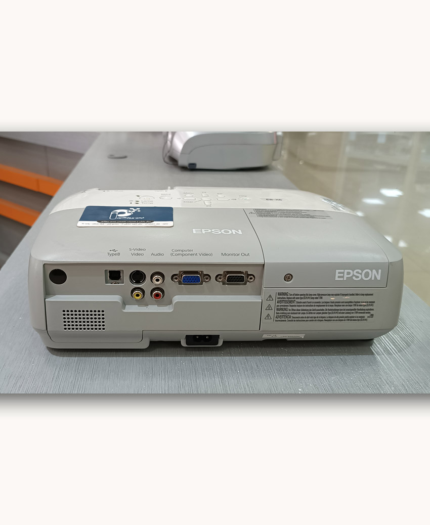 EPSON EB-X6